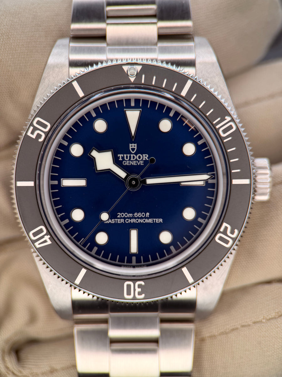 Tudor Tudor Black Bay 68 , front view