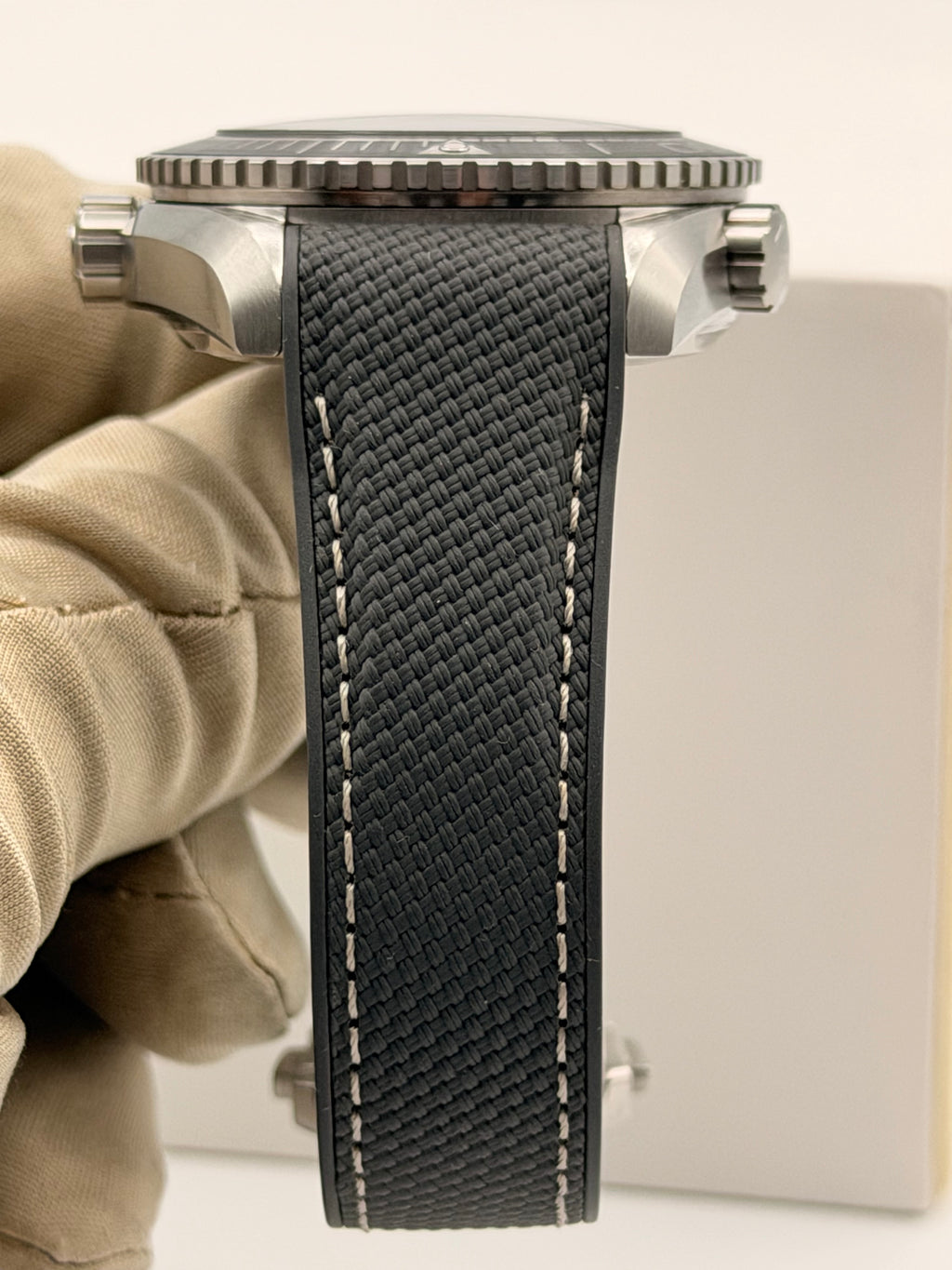 Omega Planet Ocean 600m