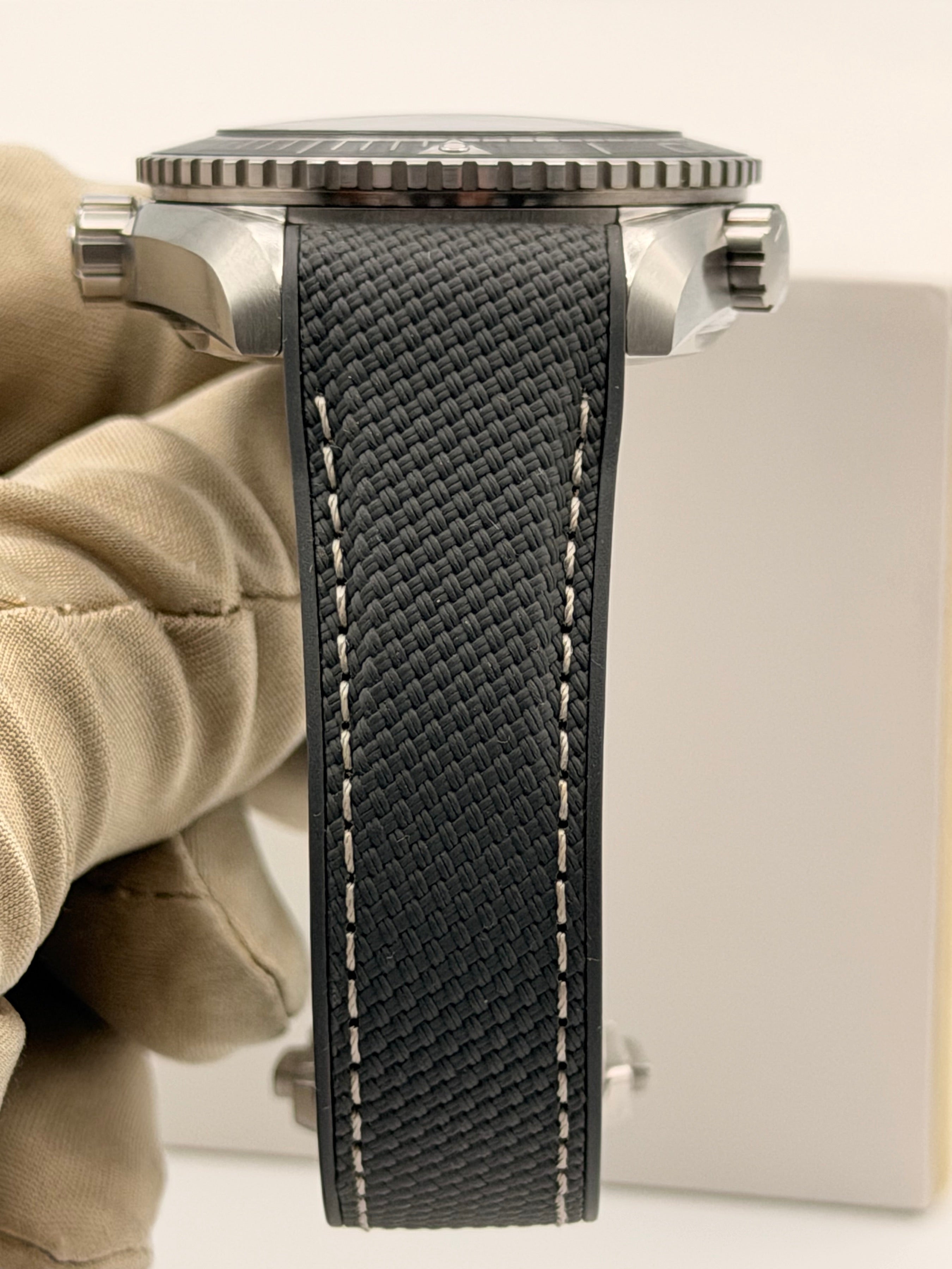 Omega Planet Ocean 600m