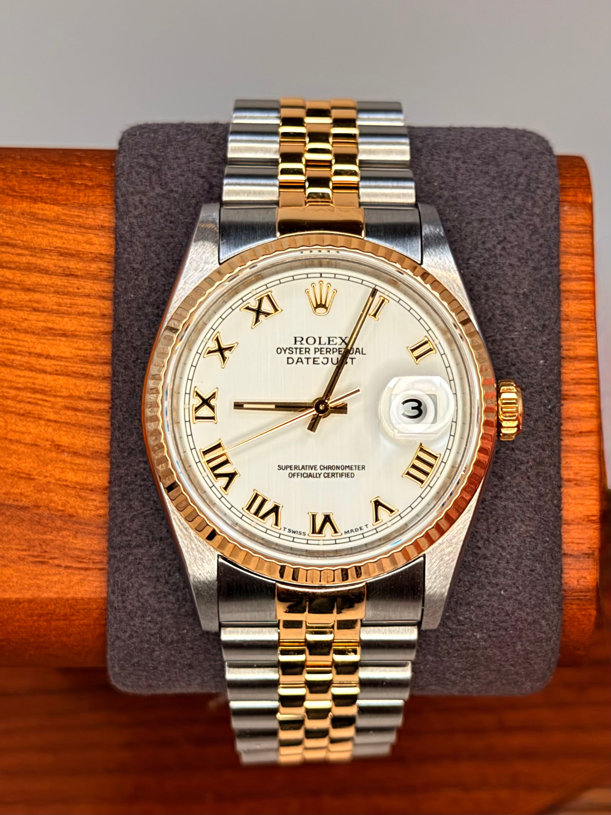 16233 - Rolex Datejust 36mm - fits 6.5” wrist